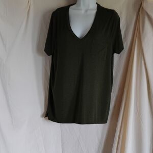 Market & Spruce Dark Green V-Neck Tee